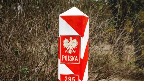 Польша планирует временно ограничить доступ к пограничной зоне с Беларусью Польша планирует временно ограничить доступ к пограничной зоне с Беларусью