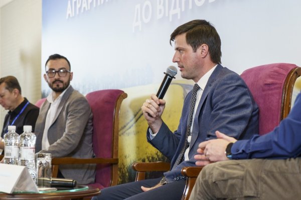 Для кредитування аграріїв на прифронтових територіях треба розробити умови страхування - Висоцький Для кредитування аграріїв на прифронтових територіях треба розробити умови страхування - Висоцький