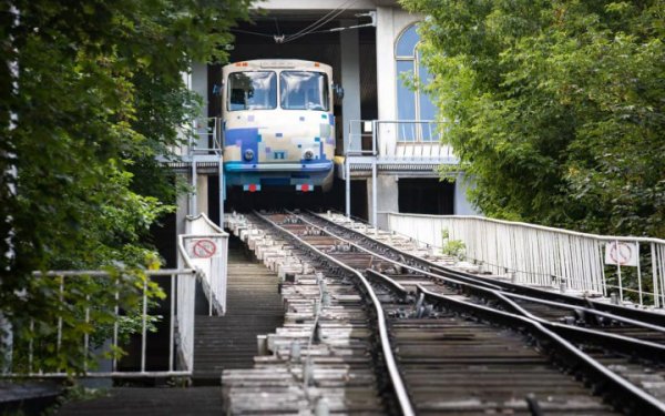 Співробітнику УДО, через якого загинув підліток на київському фунікулері, загрожує довічне
Співробітнику УДО, через якого загинув підліток на київському фунікулері, загрожує довічне