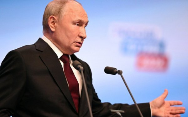 “Ховається, як граф Дракула”: представник ГУР заявив, що розвідка знає розташування бункерів Путіна
“Ховається, як граф Дракула”: представник ГУР заявив, що розвідка знає розташування бункерів Путіна