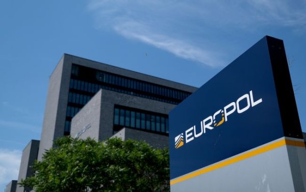 Європол провів найбільшу операцію проти кіберзлочинців, в Україні заарештовано трьох
Європол провів найбільшу операцію проти кіберзлочинців, в Україні заарештовано трьох