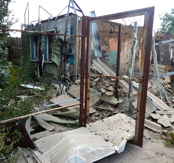 СЦКК: В первый день "тишины" боевики обстреляли гражданское Зайцево СЦКК: В первый день "тишины" боевики обстреляли гражданское Зайцево