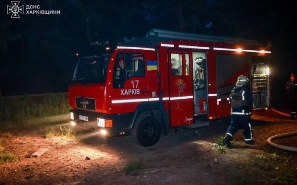 У Харкові росіяни влучили у п'ятиповерхівку, є загиблі (оновлено)
У Харкові росіяни влучили у п'ятиповерхівку, є загиблі (оновлено)
