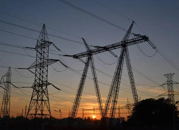 Украина привлекает аварийную помощь из энергосистем ЕС
Украина привлекает аварийную помощь из энергосистем ЕС