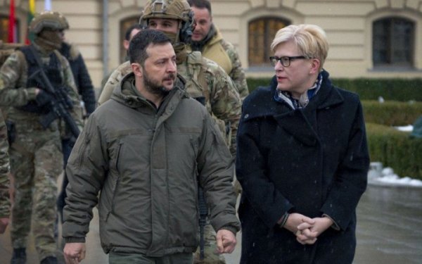 Литва готова надіслати в Україну військових інструкторів
Литва готова надіслати в Україну військових інструкторів