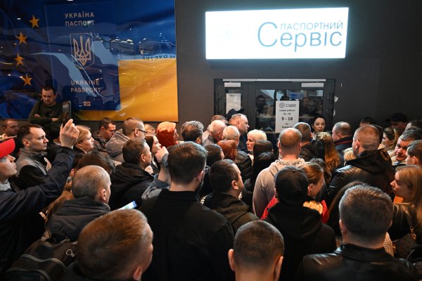 Бен Ходжес: США і Німеччина мають нарешті сказати: ми хочемо, щоб Україна перемогла
Бен Ходжес: США і Німеччина мають нарешті сказати: ми хочемо, щоб Україна перемогла