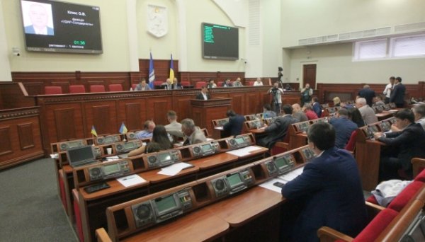 «Ціни зростуть на все»: Київрада закликала владу не підвищувати акцизи на пальне «Ціни зростуть на все»: Київрада закликала владу не підвищувати акцизи на пальне