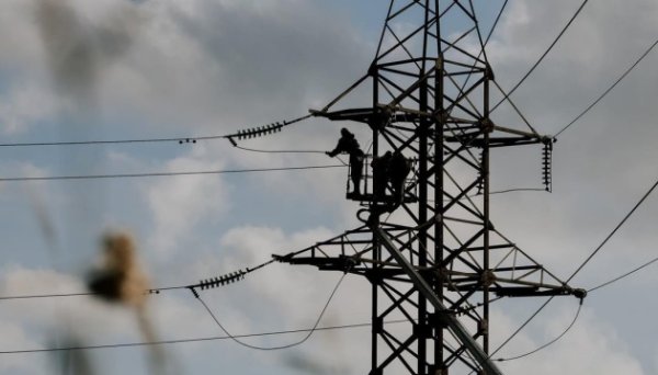 Уряд зобов'язав обленерго забезпечити рівномірну черговість відключень Уряд зобов'язав обленерго забезпечити рівномірну черговість відключень