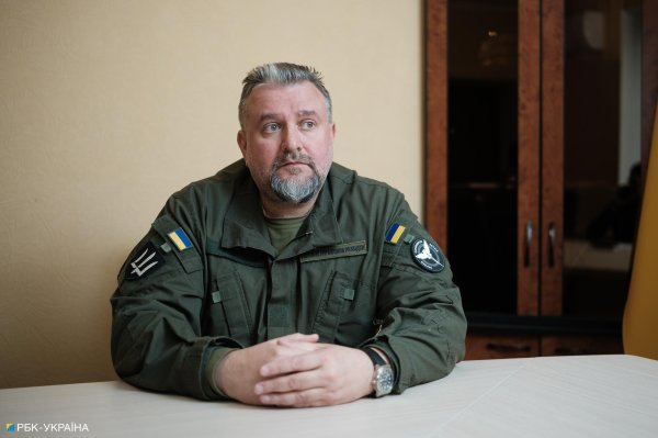 Капелан Костянтин Холодов: Наша церква дозволяє захищати зі зброєю в руках
Капелан Костянтин Холодов: Наша церква дозволяє захищати зі зброєю в руках