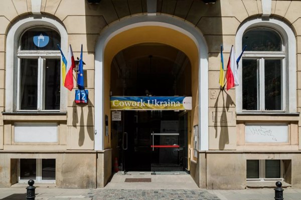 «Дія.Бізнес» у Варшаві: як консультаційний центр допомагає українцям відкрити власну справу в Польщі «Дія.Бізнес» у Варшаві: як консультаційний центр допомагає українцям відкрити власну справу в Польщі