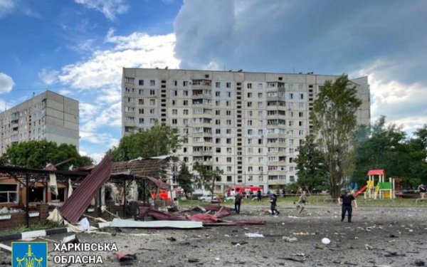 Головне за середу, 22 травня: удар КАБами по Харкову, спецнарада на базі РНБО та Ставки, ворожі штурми на Курахівському напрямку
Головне за середу, 22 травня: удар КАБами по Харкову, спецнарада на базі РНБО та Ставки, ворожі штурми на Курахівському напрямку