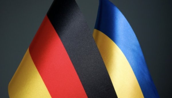 Німеччина готова передати Україні доходи від заморожених російських активів - Reuters Німеччина готова передати Україні доходи від заморожених російських активів - Reuters