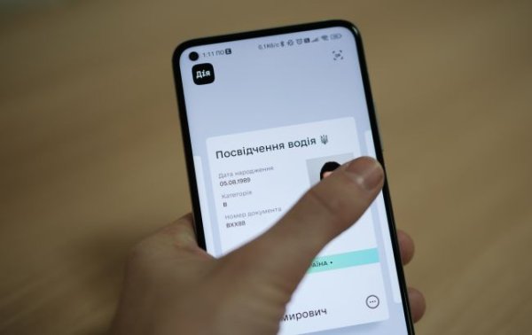 Без літери "У". В Україні почали по-новому маркувати учбові автомобілі в автошколах
Без літери "У". В Україні почали по-новому маркувати учбові автомобілі в автошколах