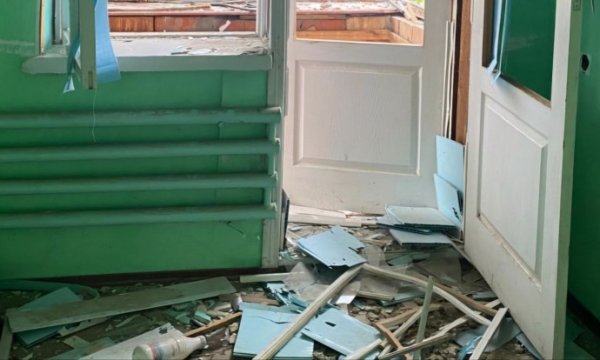 Россияне били по Никопольщине: повредили частное предприятие и дома Россияне били по Никопольщине: повредили частное предприятие и дома