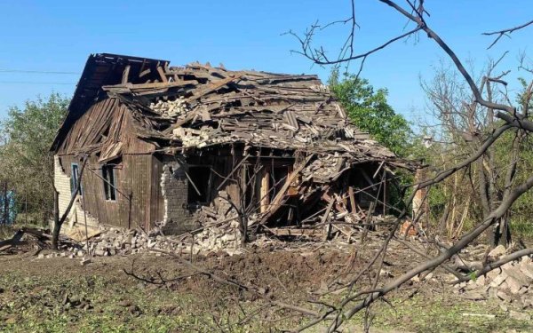 На Донеччині за добу внаслідок російських обстрілів 4 людини загинули, 8 отримали поранення
На Донеччині за добу внаслідок російських обстрілів 4 людини загинули, 8 отримали поранення