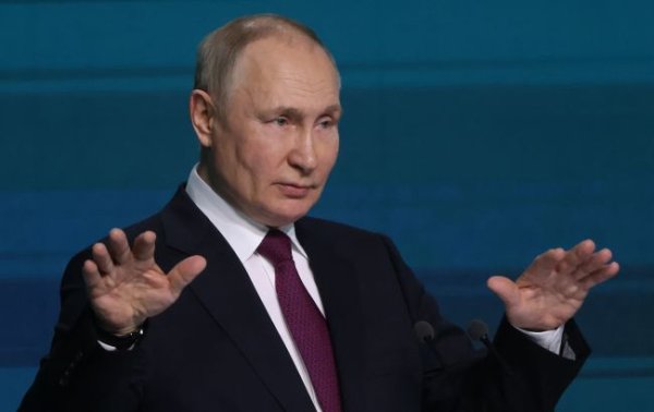 Навіщо Путіну ядерні навчання: експерт назвав імовірну мету диктатора
Навіщо Путіну ядерні навчання: експерт назвав імовірну мету диктатора