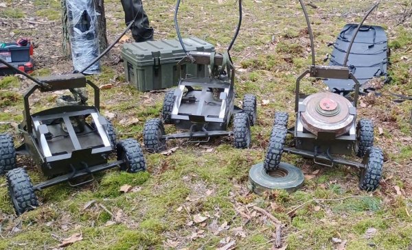 У 2024 році Міноборони дозволило використовувати понад 10 вітчизняних робокомплексів
У 2024 році Міноборони дозволило використовувати понад 10 вітчизняних робокомплексів