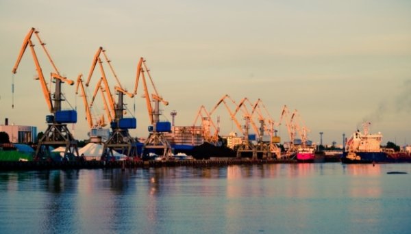 Керівнику морського порту «Чорноморськ» намагалися дати ₴12 мільйонів хабаря Керівнику морського порту «Чорноморськ» намагалися дати ₴12 мільйонів хабаря