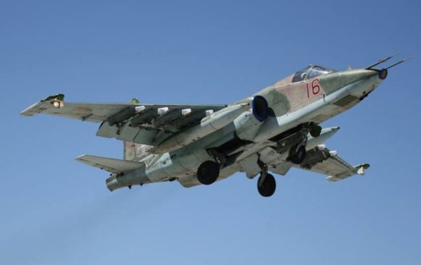 Українські військові збили ще один Су-25
Українські військові збили ще один Су-25