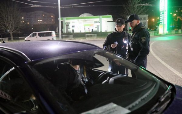 Їзда на червоний заборонена? Чи є винятки і який штраф доведеться сплатити
Їзда на червоний заборонена? Чи є винятки і який штраф доведеться сплатити