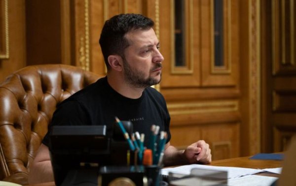 Зеленський підписав закон про мобілізацію засуджених
Зеленський підписав закон про мобілізацію засуджених