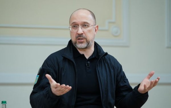 Графіки відключення електроенергії можуть повернути: Шмигаль назвав умову
Графіки відключення електроенергії можуть повернути: Шмигаль назвав умову