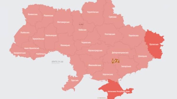 По всей Украине была воздушная тревога из-за МиГ По всей Украине была воздушная тревога из-за МиГ