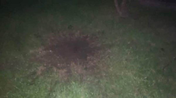 В Киеве мужчина бросил гранату в фасад многоэтажки В Киеве мужчина бросил гранату в фасад многоэтажки