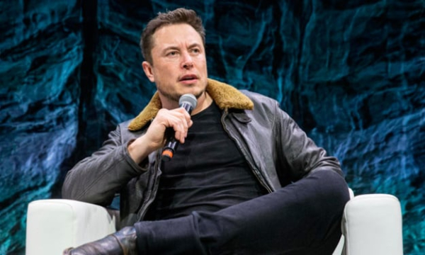 Акционер Tesla обвиняет Маска в инсайдерской торговле акциями более чем на $7,5 миллиарда
Акционер Tesla обвиняет Маска в инсайдерской торговле акциями более чем на $7,5 миллиарда