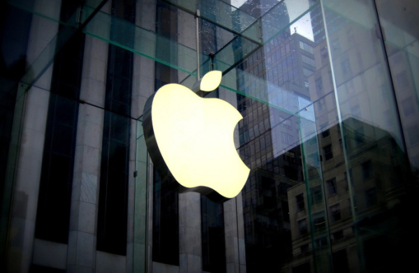После презентации WWDC акции Apple стремительно ушли вверх
После презентации WWDC акции Apple стремительно ушли вверх