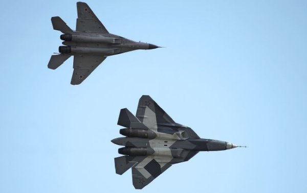Україна вперше атакувала ворожий Су-57: що відомо про найсучасніший винищувач РФ
Україна вперше атакувала ворожий Су-57: що відомо про найсучасніший винищувач РФ
