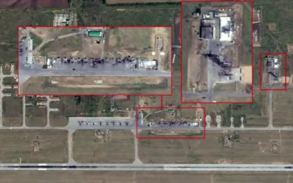 Начальник ГУР підтвердив атаку авіабази в Морозовську 70 безпілотниками
Начальник ГУР підтвердив атаку авіабази в Морозовську 70 безпілотниками