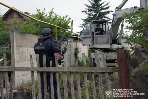 Сапери вилучили у Харкові російську авіабомбу
Сапери вилучили у Харкові російську авіабомбу