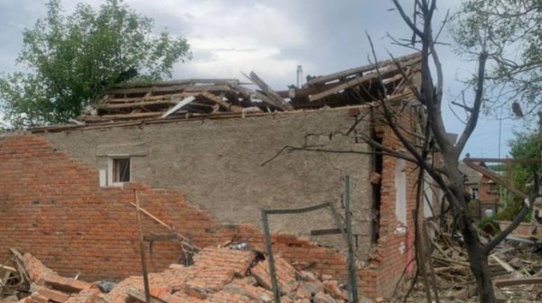 Три человека пострадали из-за российского удара по Старому Салтову на Харьковщине Три человека пострадали из-за российского удара по Старому Салтову на Харьковщине