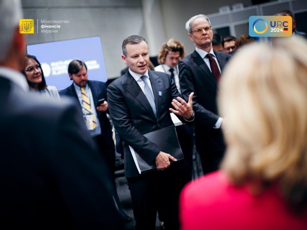 Україна цьогоріч розраховує залучити від ЄС ще близько €10 мільярдів Україна цьогоріч розраховує залучити від ЄС ще близько €10 мільярдів