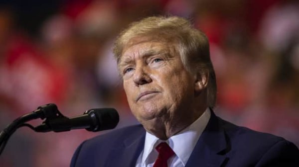 Трамп угрожает свернуть дальнейшую помощь Украине "еще до того, как зайдет в Белый дом" Трамп угрожает свернуть дальнейшую помощь Украине "еще до того, как зайдет в Белый дом"