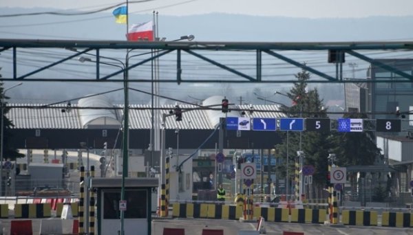 Ускладнень і черг на ПП «Шегині - Медика» сьогодні немає - прикордонники Ускладнень і черг на ПП «Шегині - Медика» сьогодні немає - прикордонники