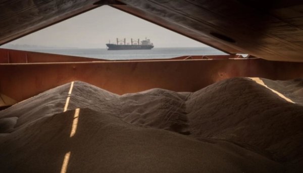 Україна морським коридором експортувала вже 50 мільйонів тонн вантажів Україна морським коридором експортувала вже 50 мільйонів тонн вантажів