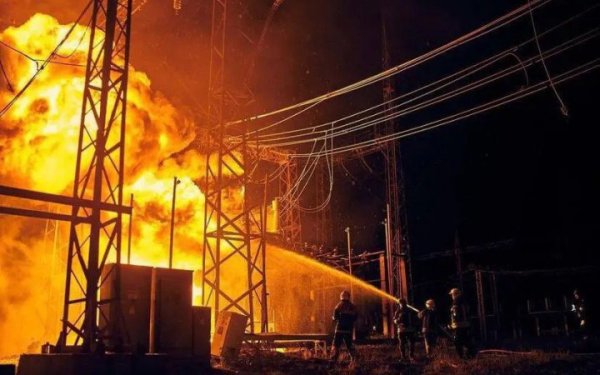 Росія атакувала дві теплоелектростанції ДТЕК
Росія атакувала дві теплоелектростанції ДТЕК