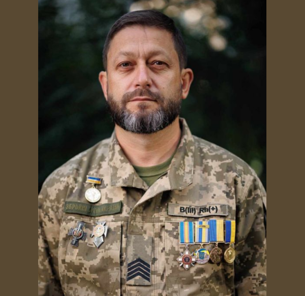 З бойового завдання "за особливих обставин" не повернувся журналіст Олександр Петраковський
З бойового завдання "за особливих обставин" не повернувся журналіст Олександр Петраковський
