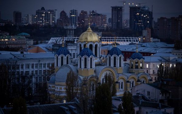 У Yasno пояснили, чому у Києві більше відключень, ніж по Україні
У Yasno пояснили, чому у Києві більше відключень, ніж по Україні