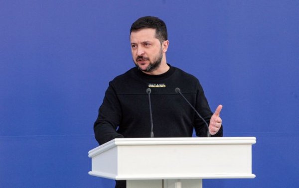 Ватикан допоміг у звільненні двох українських священників з полону, - Зеленський
Ватикан допоміг у звільненні двох українських священників з полону, - Зеленський