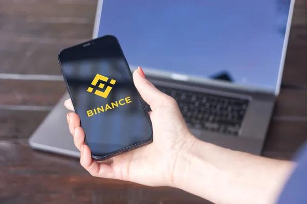 Binance ограничит доступ к некоторым стейблкоинам в ЕС. Кого затронут ограничения
Binance ограничит доступ к некоторым стейблкоинам в ЕС. Кого затронут ограничения