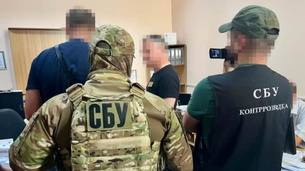 Работал на ФСБ: СБУ говорит, что задержала чиновника Хмельницкого горсовета Работал на ФСБ: СБУ говорит, что задержала чиновника Хмельницкого горсовета