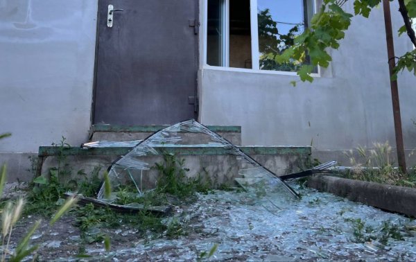 Росіяни зруйнували п'ять навчальних закладів та понад 90 житлових будинків на Дніпропетровщині
                                