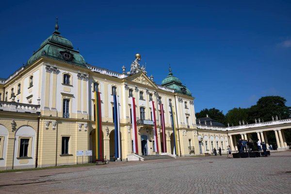 Для захисту Харкова критично необхідно зняти обмеження на застосування західної зброї по РФ, ‒ спікер ВРУ
Для захисту Харкова критично необхідно зняти обмеження на застосування західної зброї по РФ, ‒ спікер ВРУ