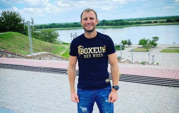 10 дітей вивіз на човні з окупації. Як після підриву Каховської ГЕС спортсмен рятував українців
10 дітей вивіз на човні з окупації. Як після підриву Каховської ГЕС спортсмен рятував українців