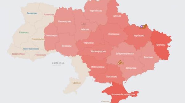 В Киеве и ряде областей воздушная тревога: россияне запустили ракеты В Киеве и ряде областей воздушная тревога: россияне запустили ракеты