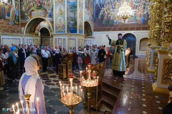Які церковні свята в Україні влітку за новим календарем: повний список та дати
Які церковні свята в Україні влітку за новим календарем: повний список та дати