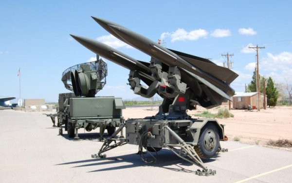 Україна отримає ще одну батарею ППО Hawk
Україна отримає ще одну батарею ППО Hawk